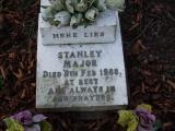 image of grave number 329359